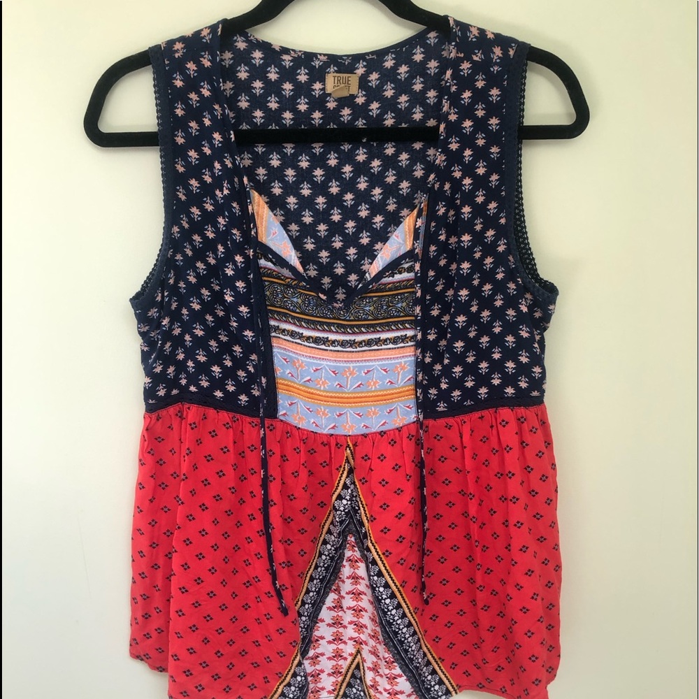 True Craft Patterned Halter Blouse